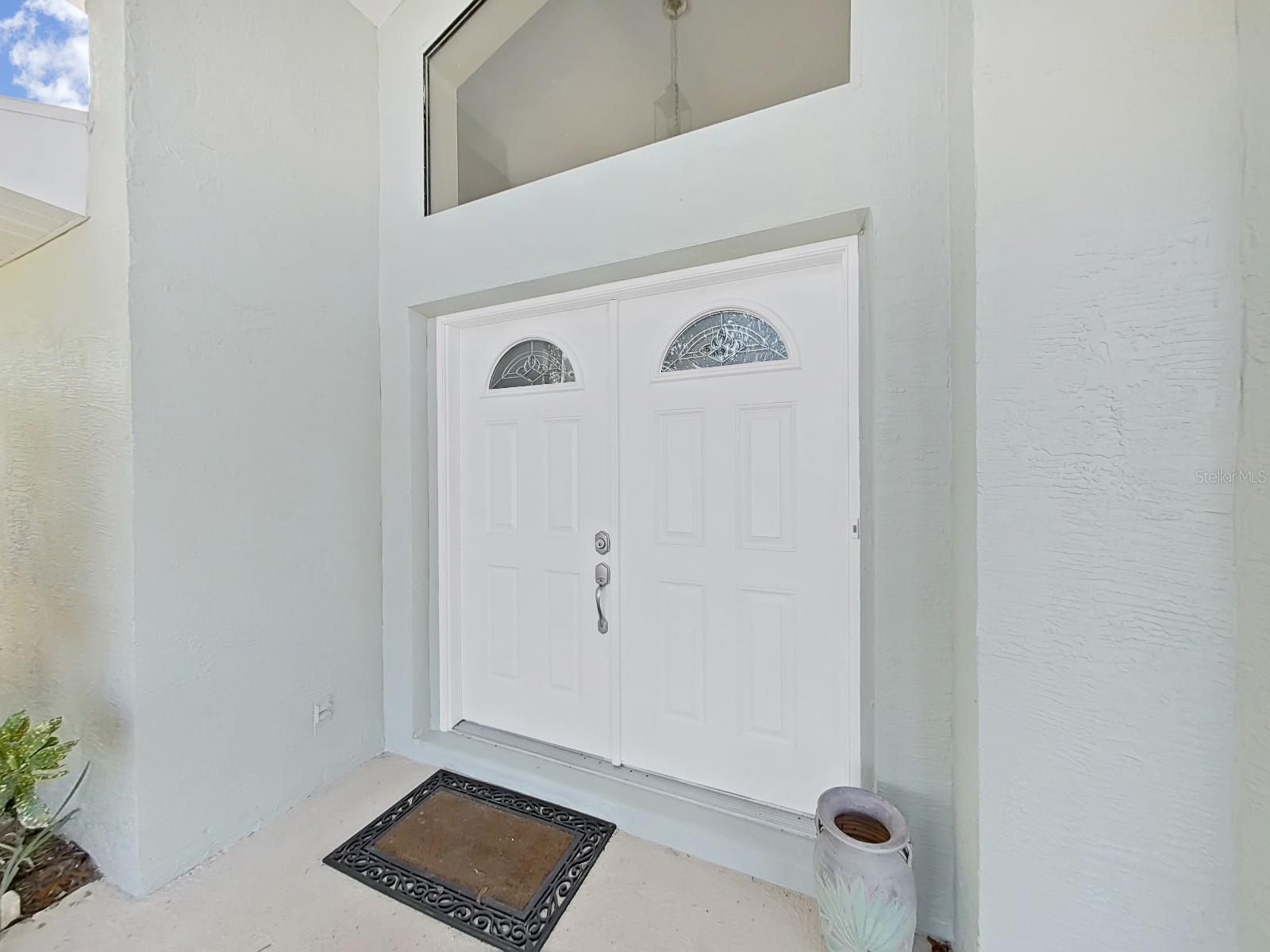 Image 10 of 52 For 1472 Overland Drive