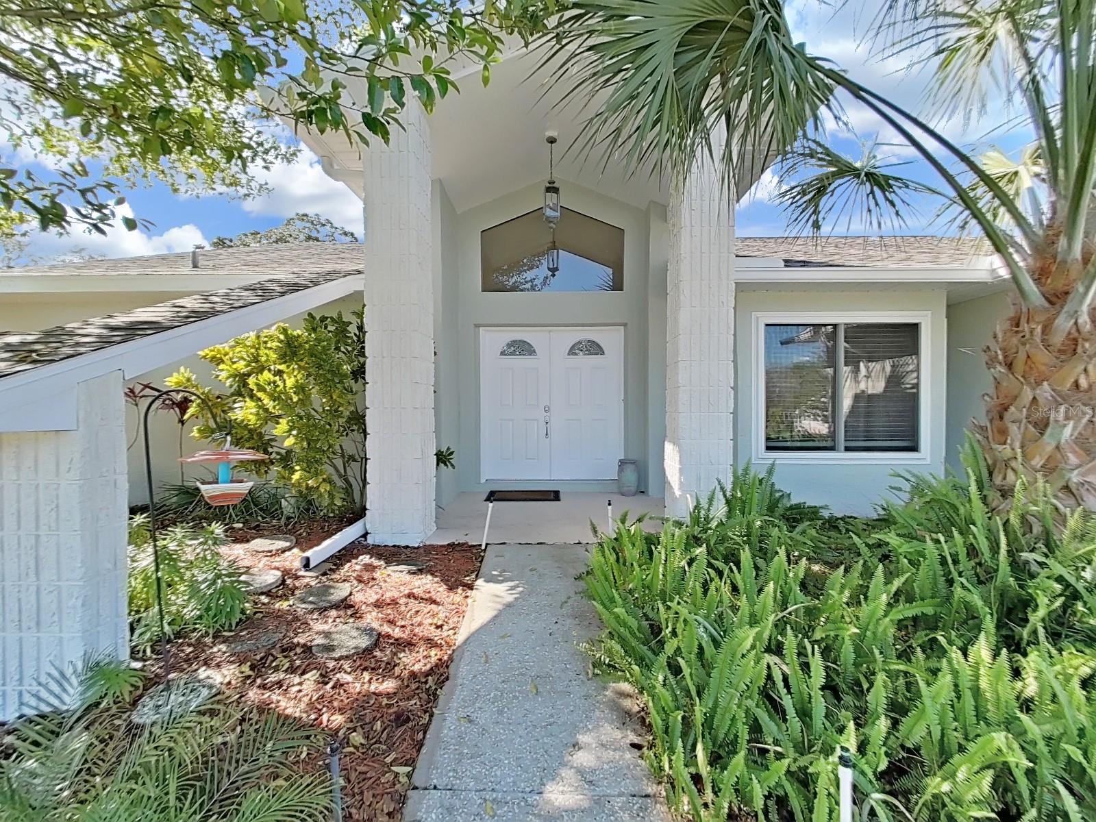 Image 9 of 52 For 1472 Overland Drive