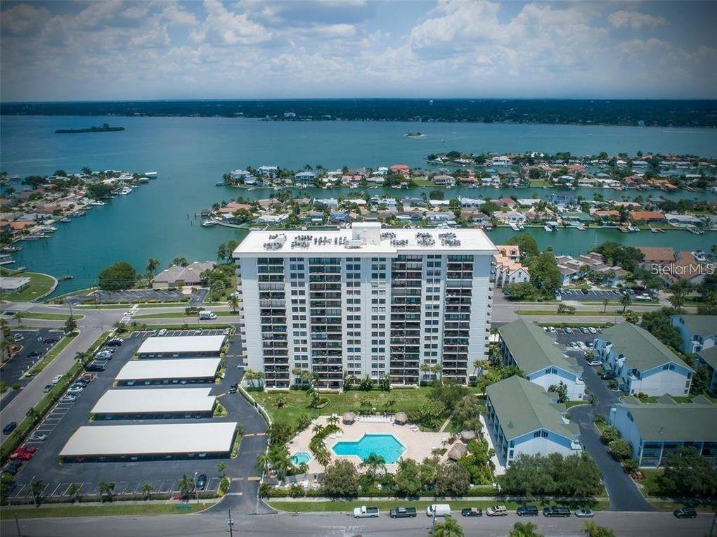 Image 26 of 27 For 400 Island Way 210