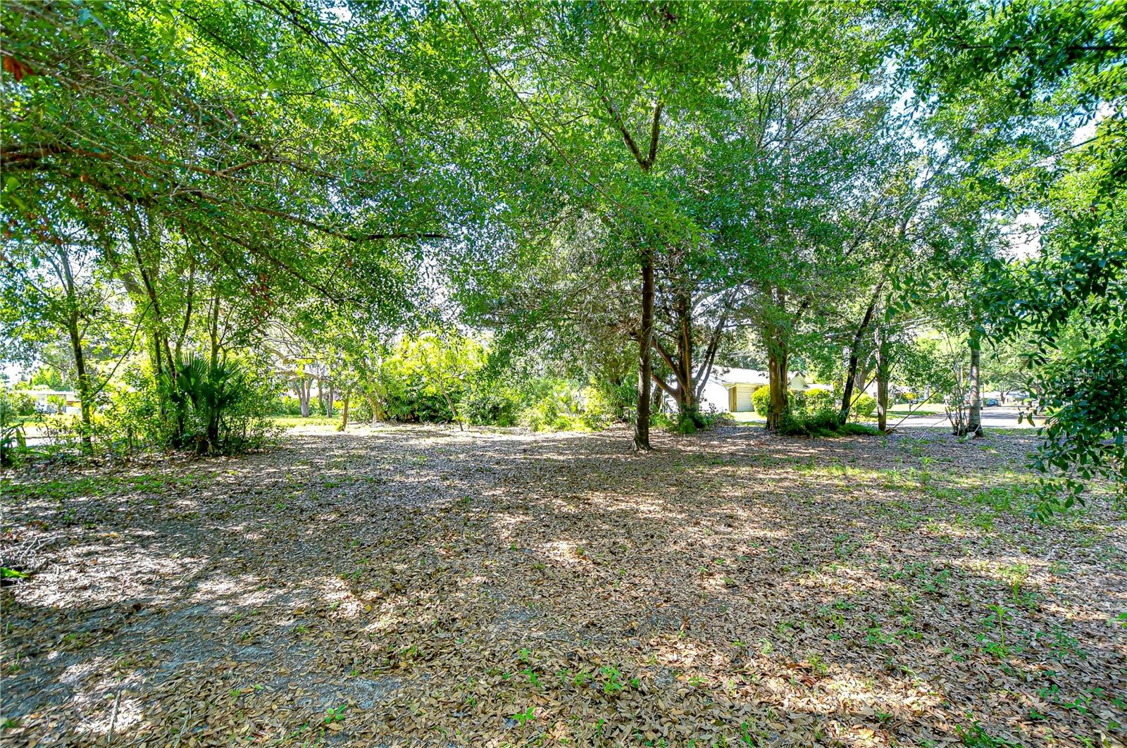 Image 16 of 55 For 13329 Armenia Avenue