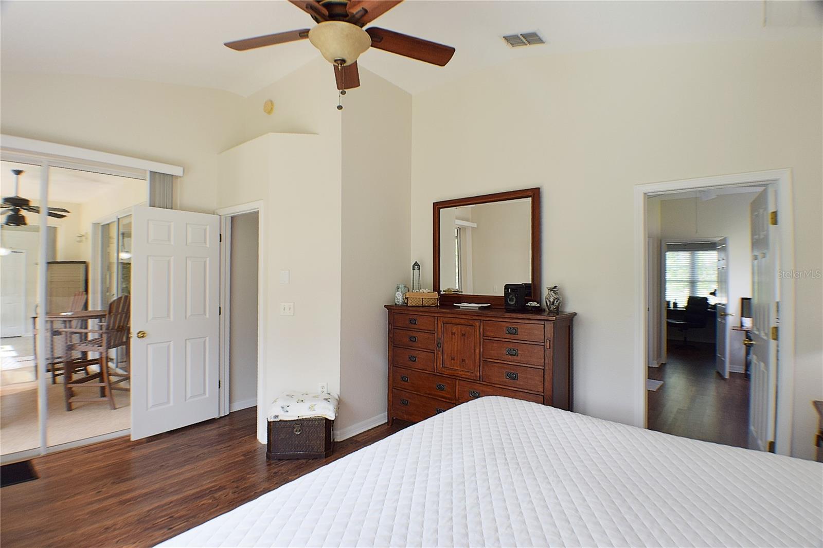 Image 15 of 31 For 10118 Cleghorn Drive