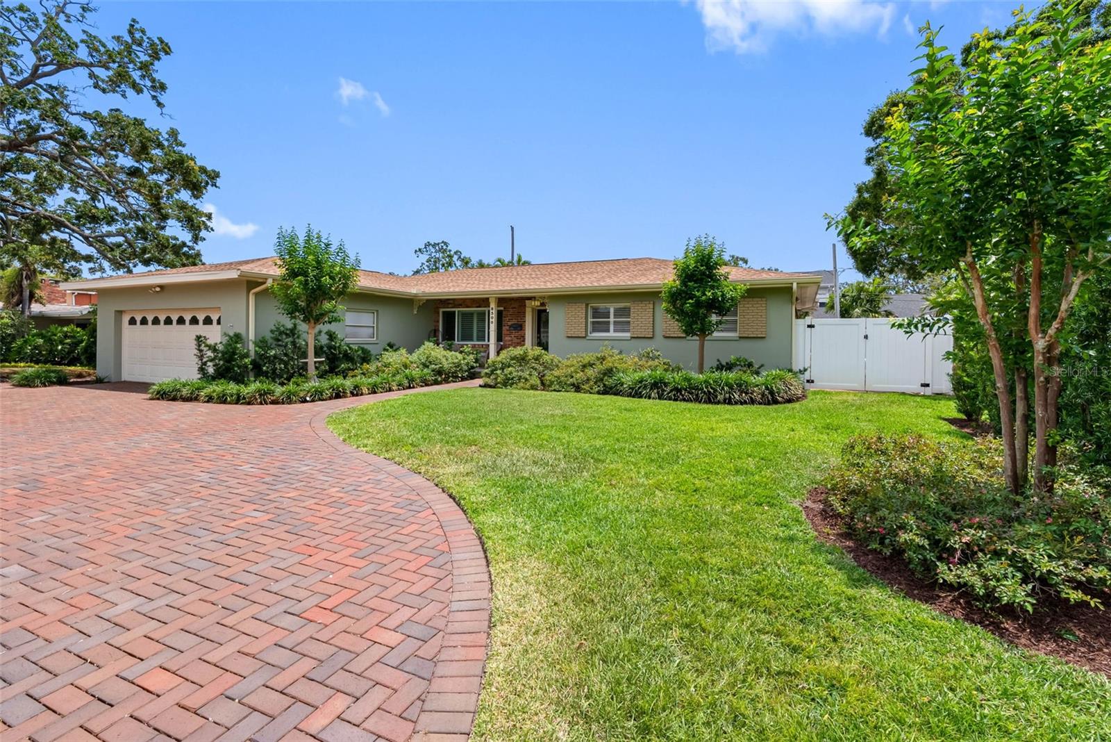 Details for 8300 37th Avenue N, ST PETERSBURG, FL 33710
