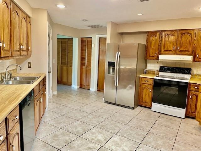 Image 18 of 50 For 5905 Caroline Drive