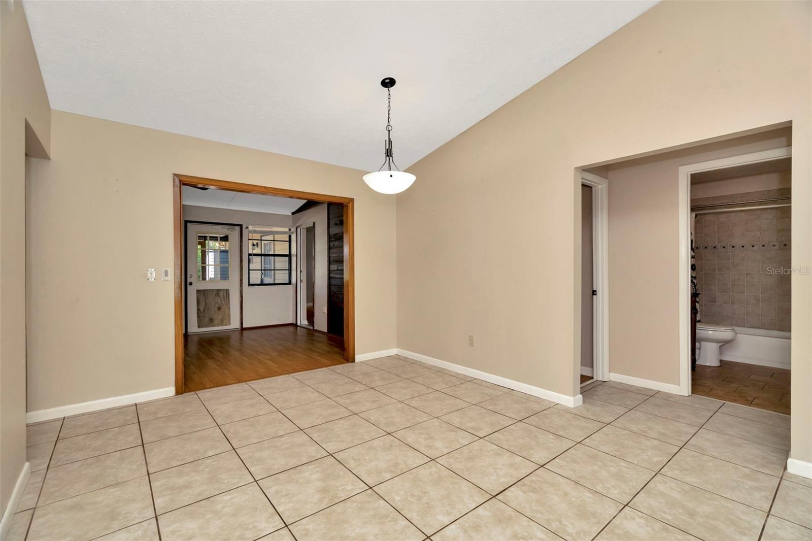 Image 34 of 50 For 5905 Caroline Drive
