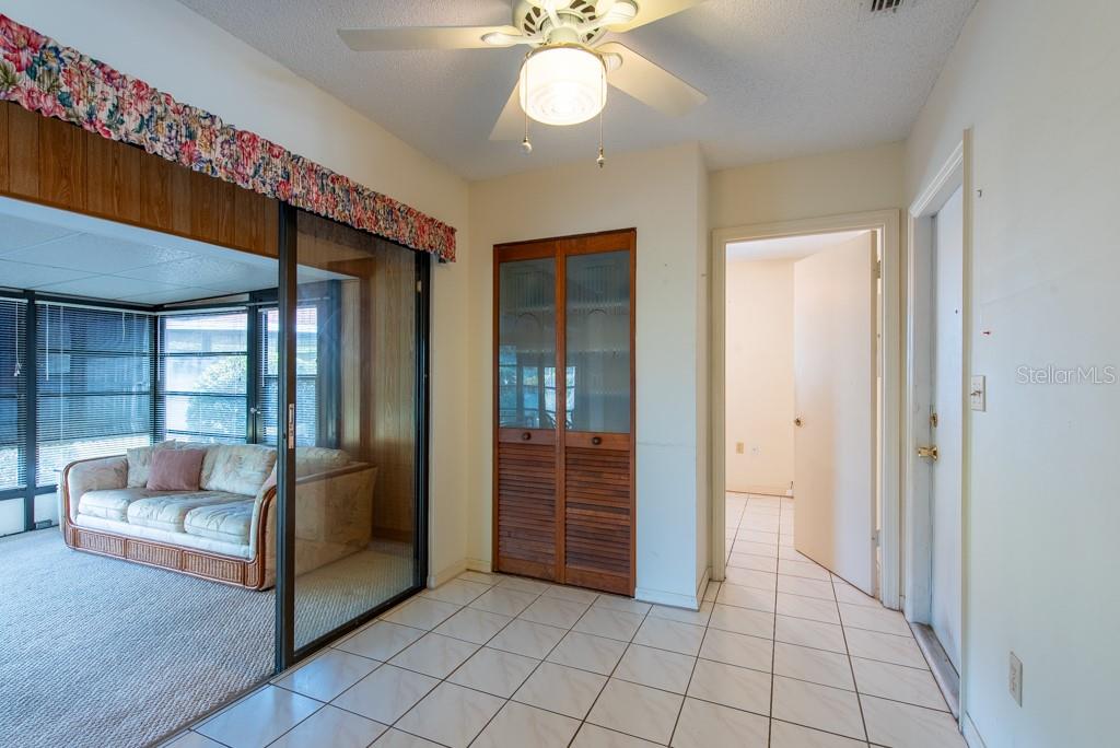 Image 15 of 49 For 103 El Turco Court