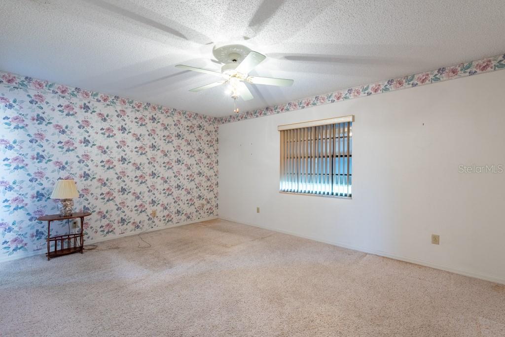 Image 19 of 49 For 103 El Turco Court