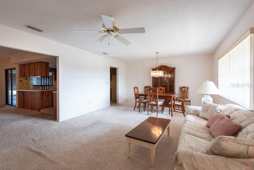 Image 4 of 49 For 103 El Turco Court