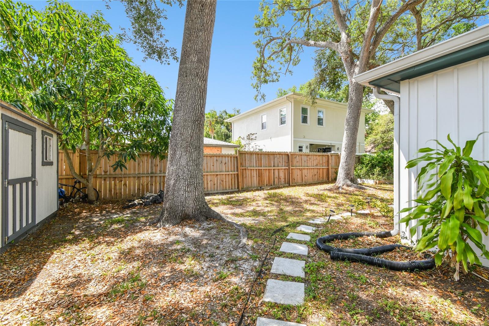 Image 37 of 64 For 3202 Coachman Avenue