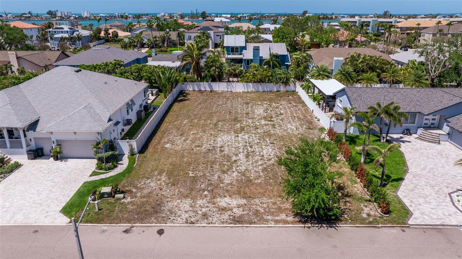 Image 2 of 22 For 408 7th Avenue N