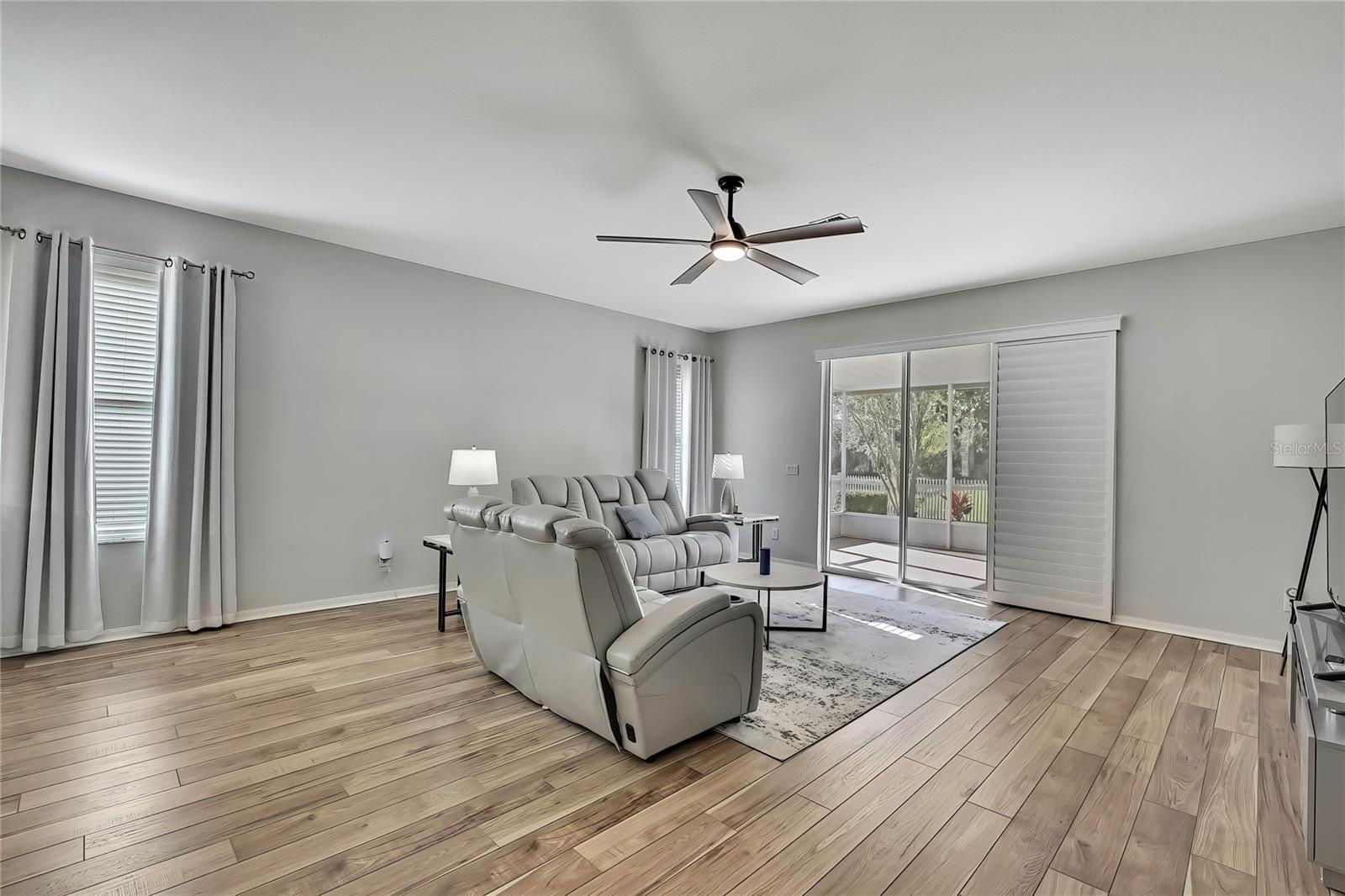 Image 6 of 61 For 7740 Blue Spring Drive