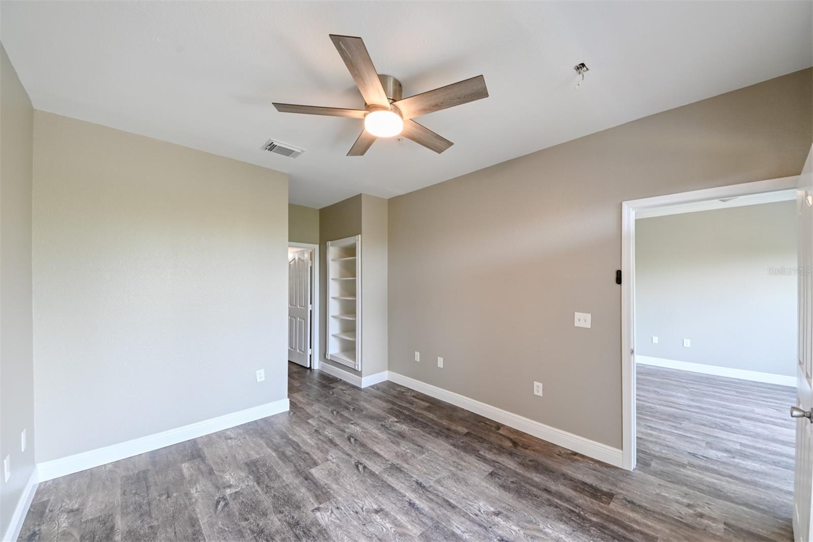 Image 15 of 43 For 5000 Culbreath Key Way 9-104