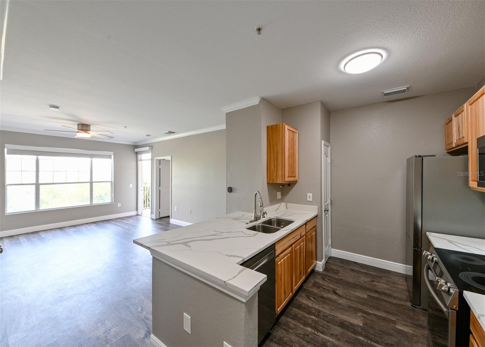 Image 3 of 43 For 5000 Culbreath Key Way 9-104