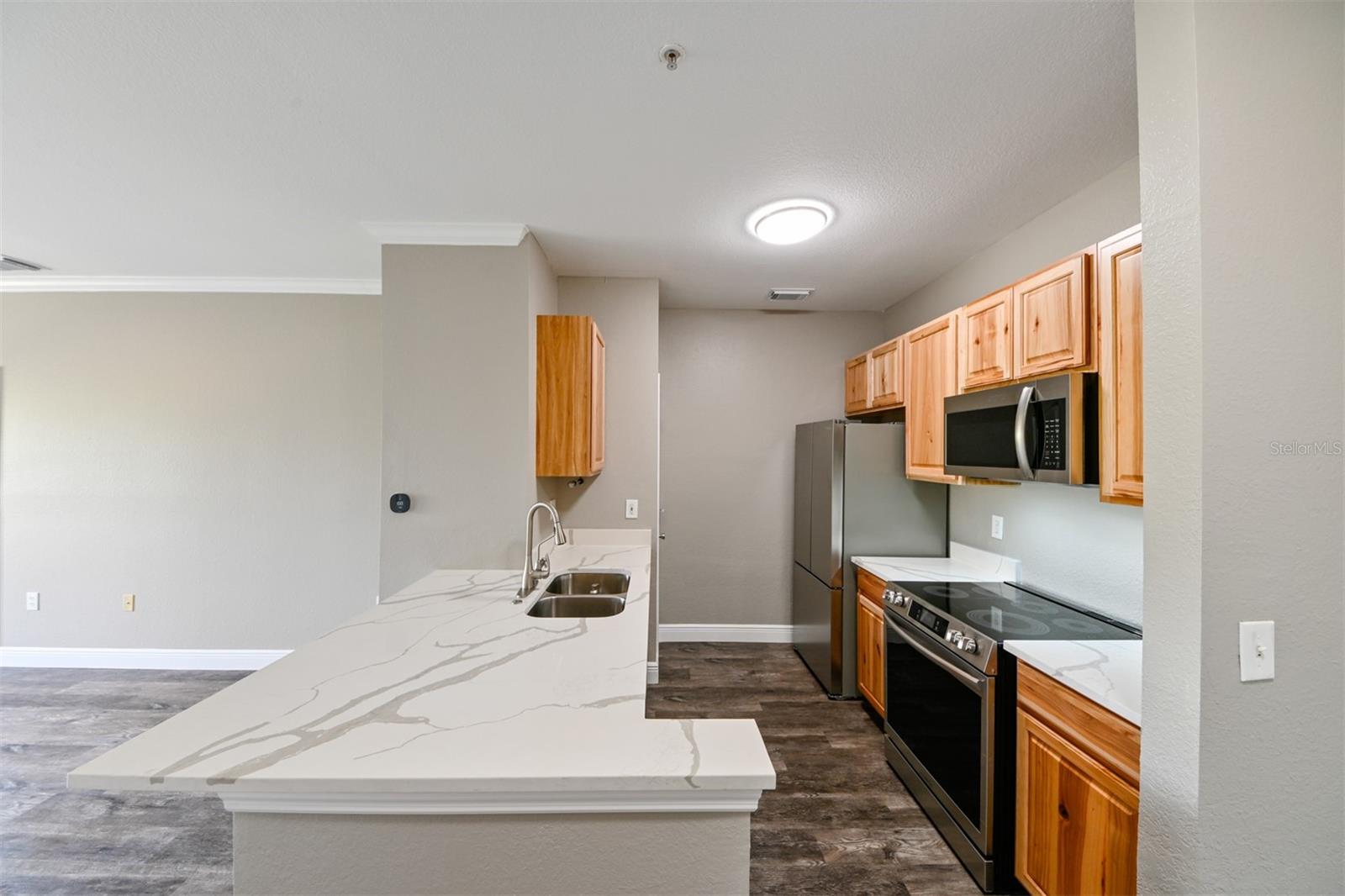 Image 4 of 43 For 5000 Culbreath Key Way 9-104