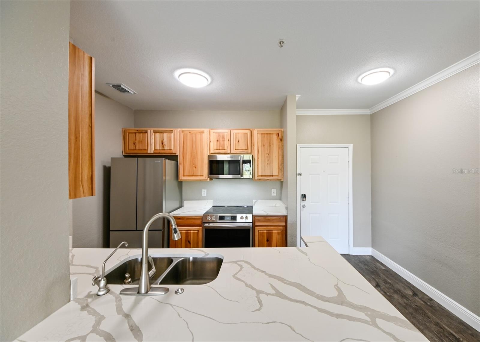 Image 6 of 43 For 5000 Culbreath Key Way 9-104