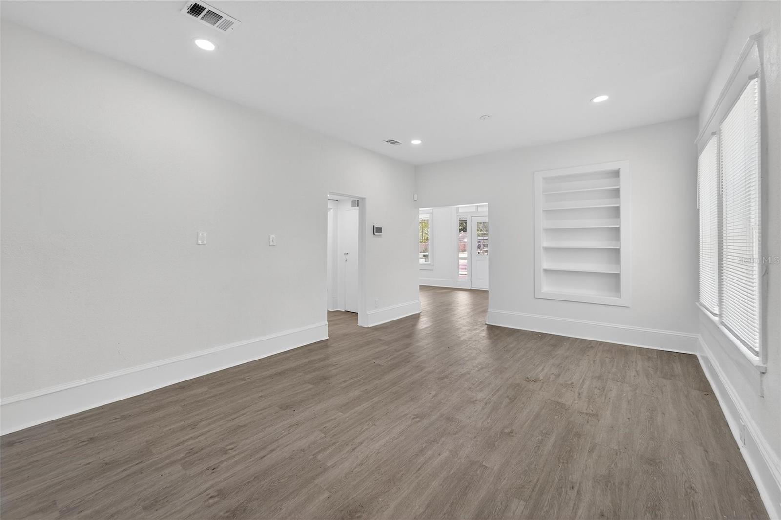 Image 15 of 42 For 7002 Nebraska Avenue