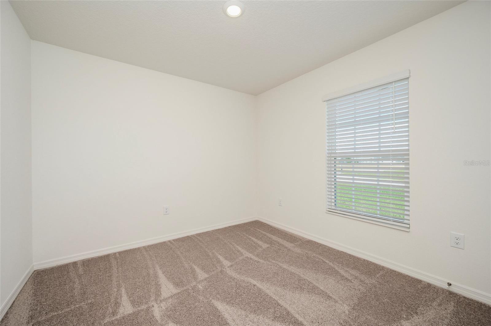 Image 14 of 19 For 241 Begonia Place