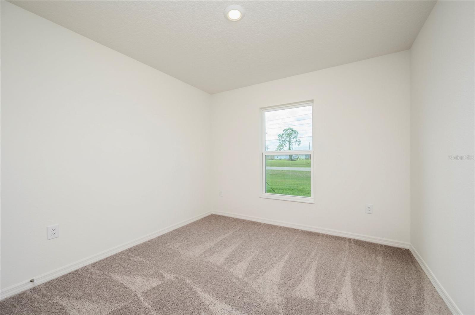 Image 17 of 19 For 241 Begonia Place