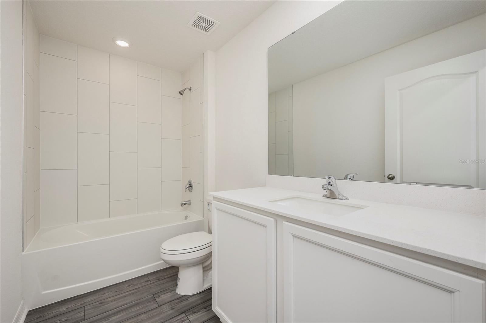 Image 19 of 19 For 241 Begonia Place