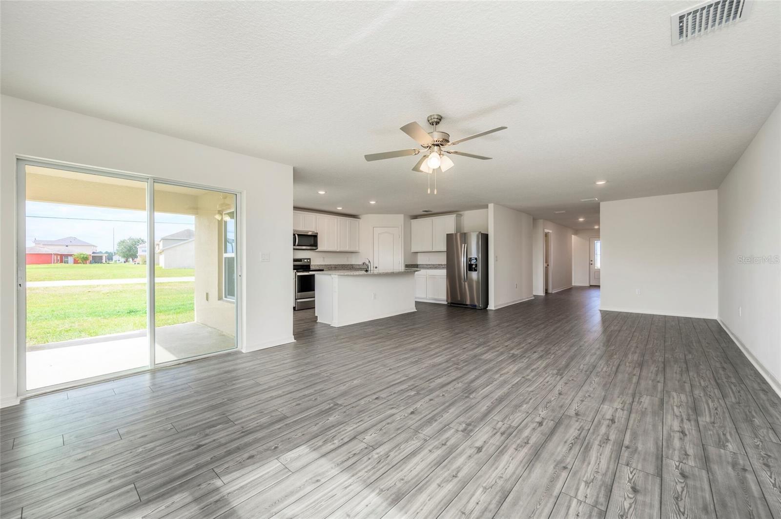 Image 7 of 19 For 241 Begonia Place