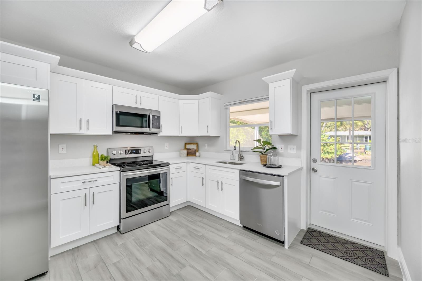 Image 13 of 36 For 4508 26th Avenue S