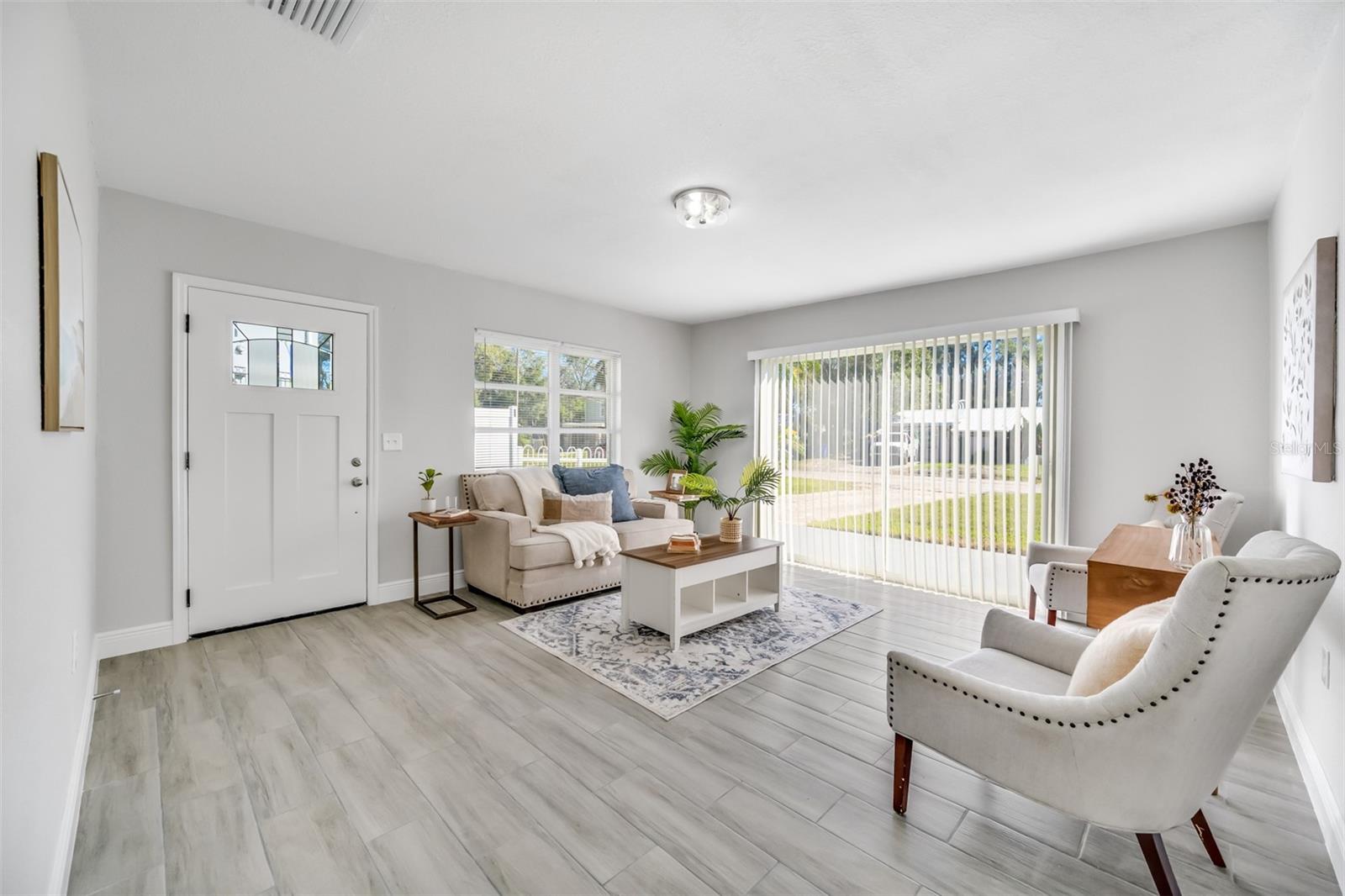 Image 6 of 36 For 4508 26th Avenue S