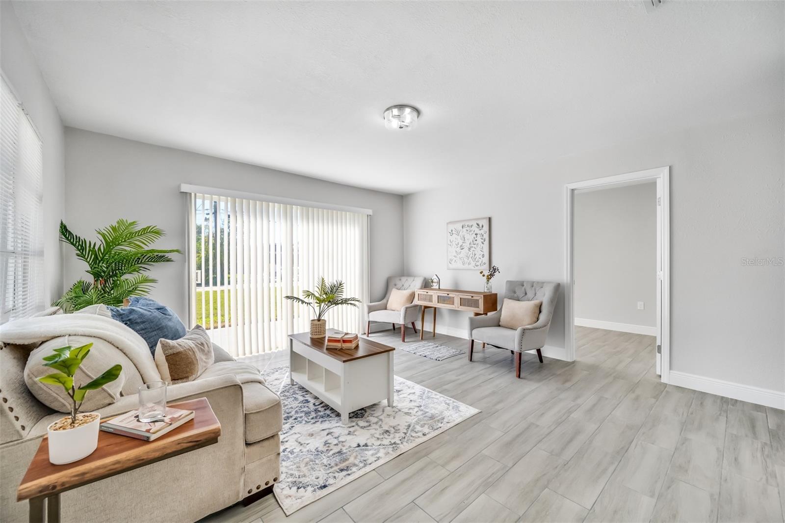 Image 8 of 36 For 4508 26th Avenue S