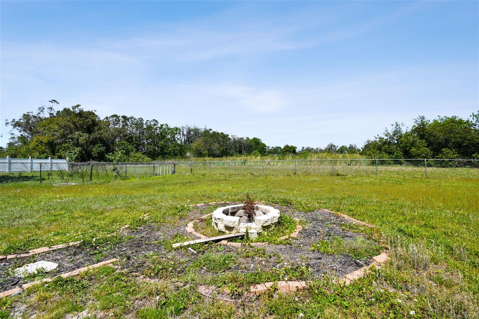 Image 45 of 46 For 3257 Masonville Loop