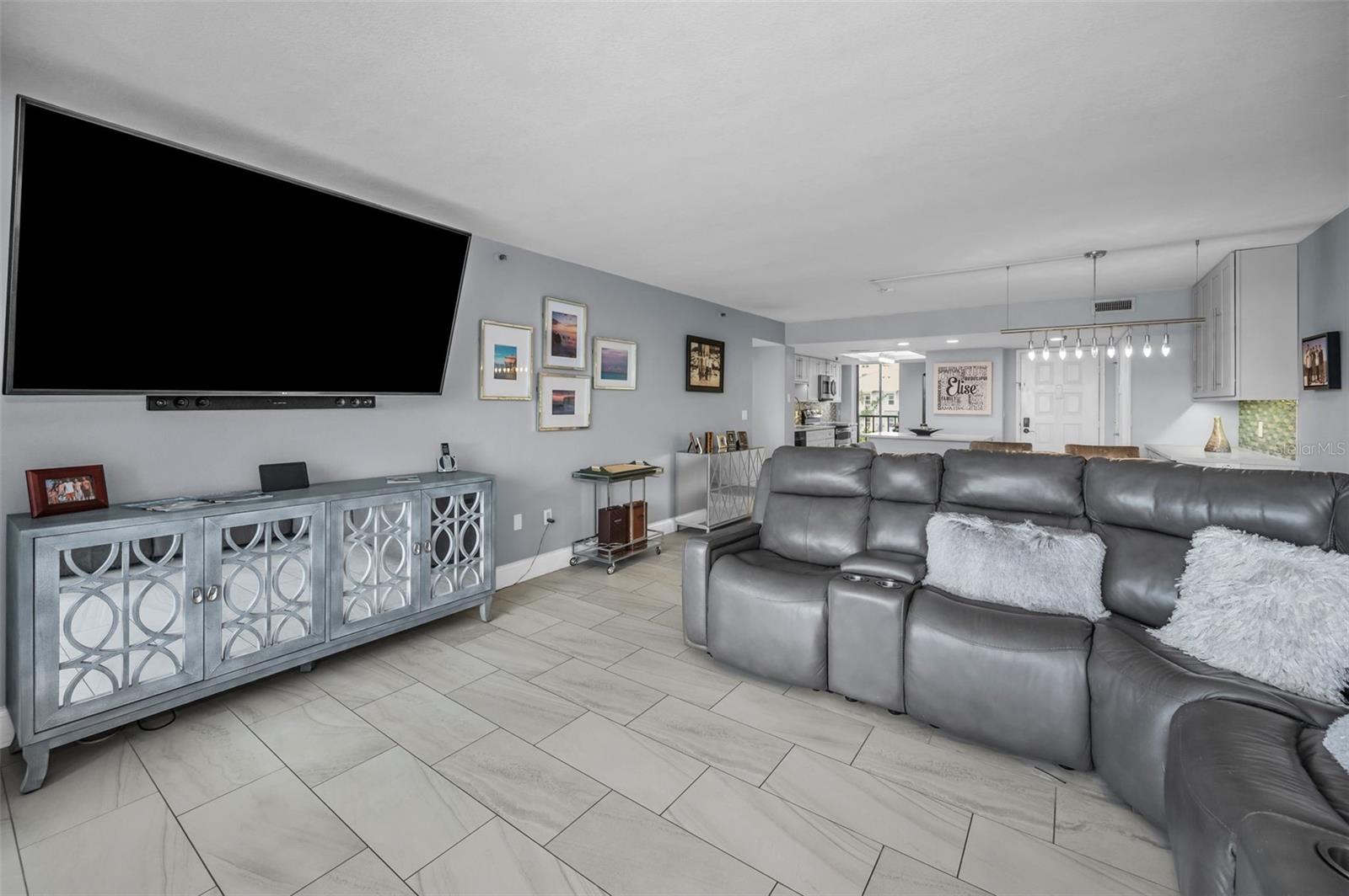 Image 14 of 96 For 19111 Vista Bay Drive 304