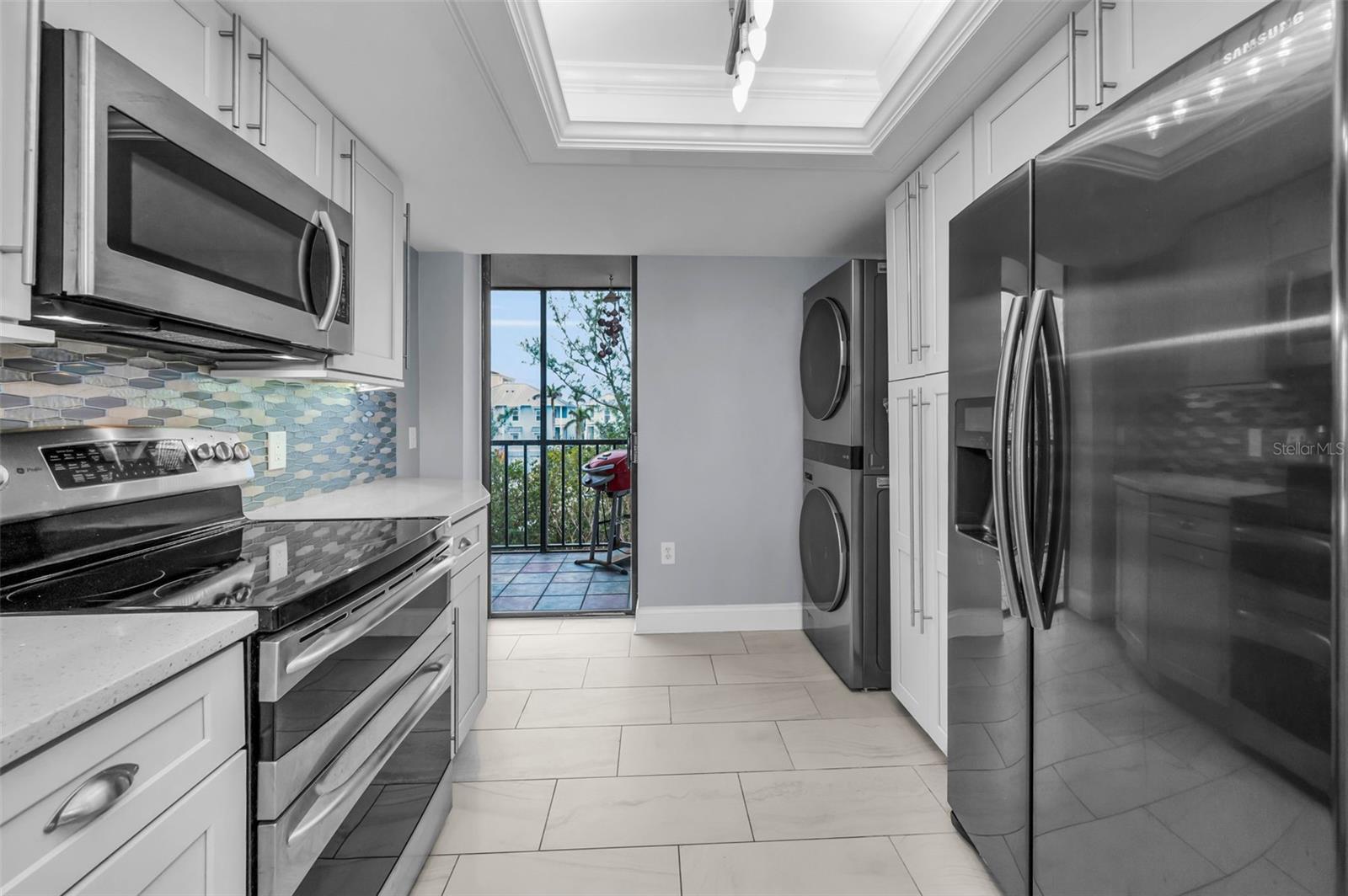 Image 4 of 96 For 19111 Vista Bay Drive 304