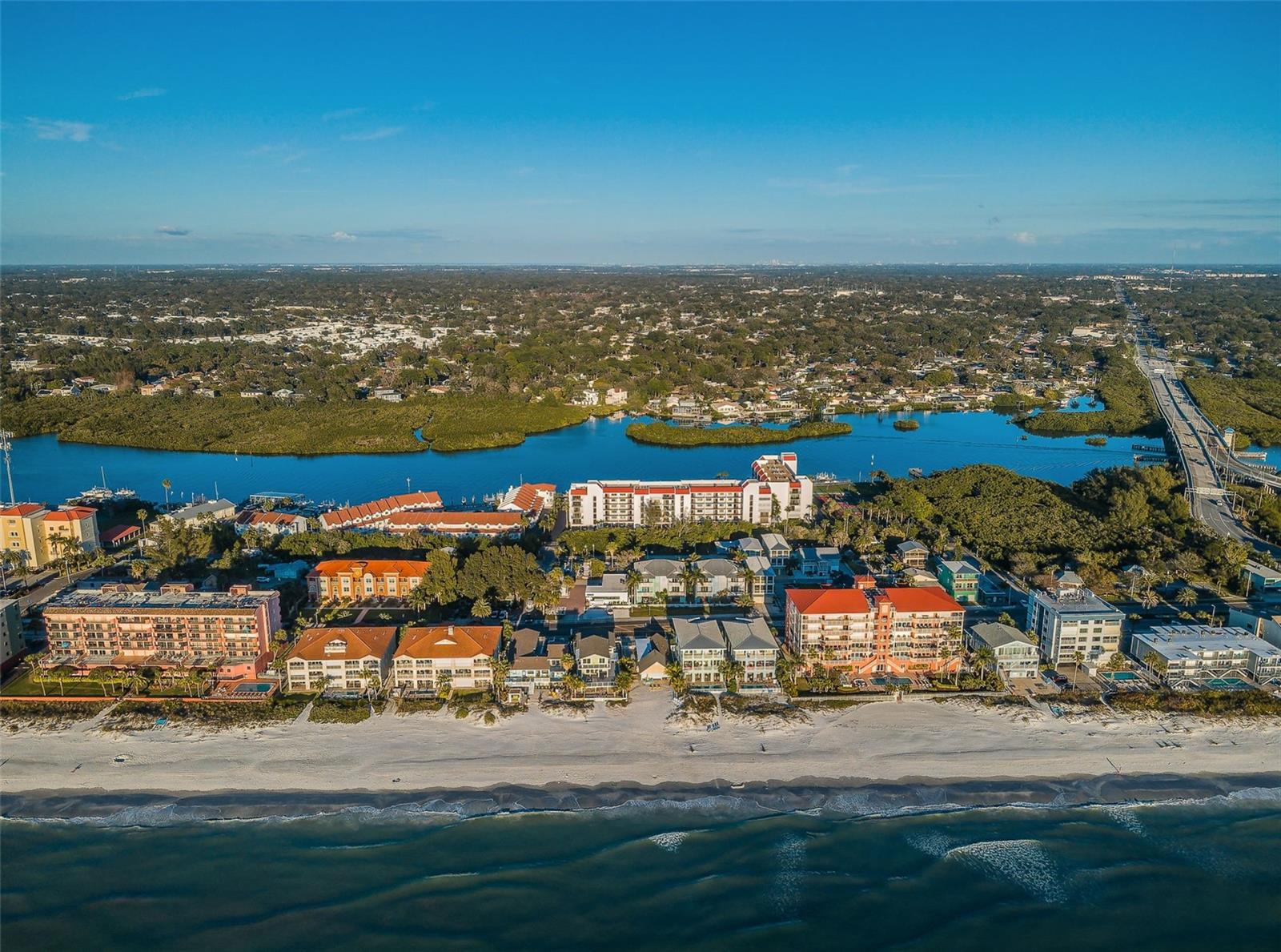 Image 40 of 96 For 19111 Vista Bay Drive 304
