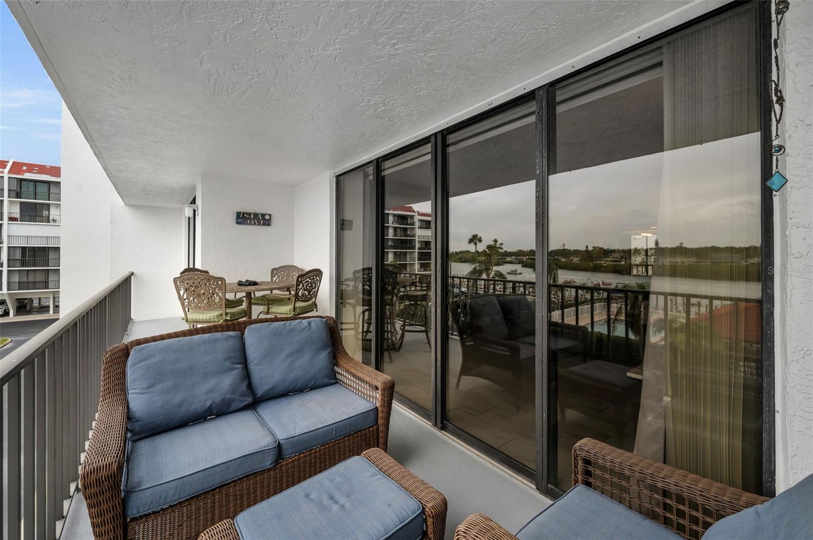 Image 53 of 96 For 19111 Vista Bay Drive 304