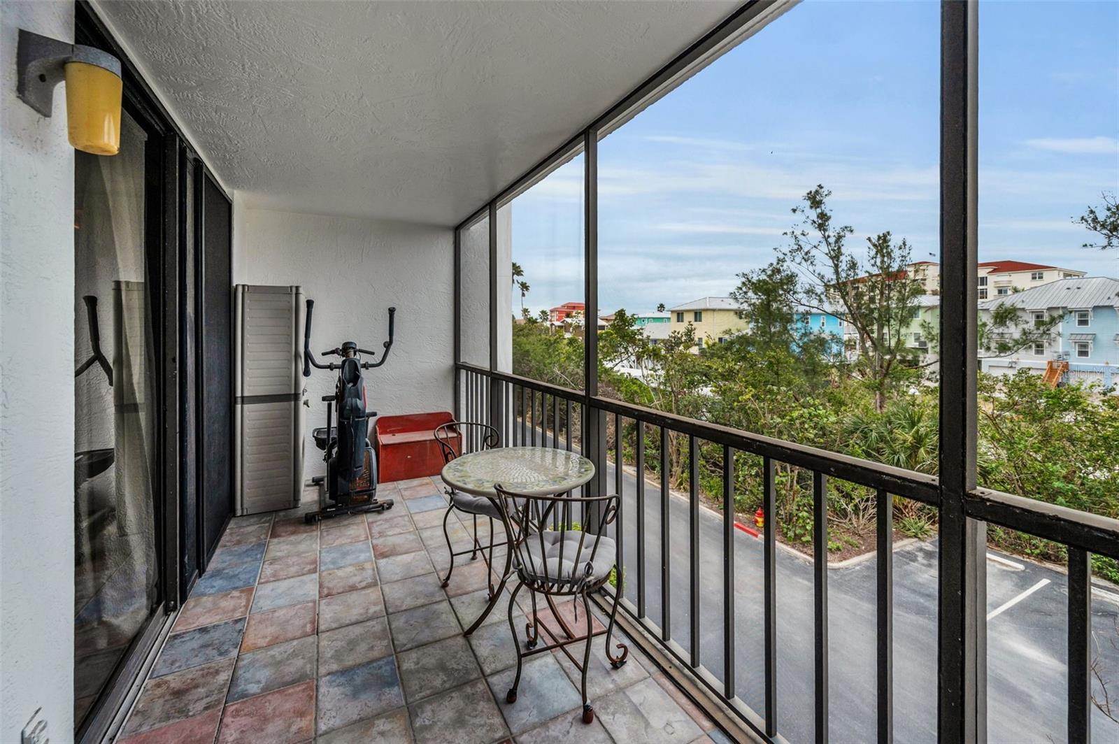 Image 59 of 96 For 19111 Vista Bay Drive 304