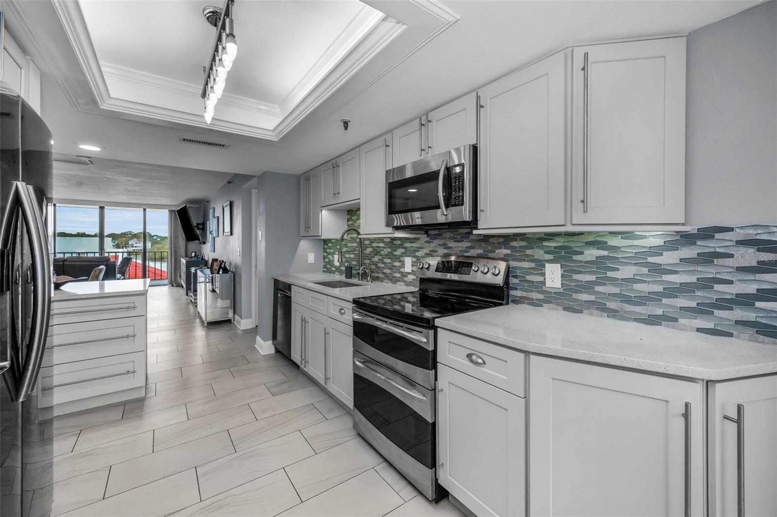 Image 6 of 96 For 19111 Vista Bay Drive 304