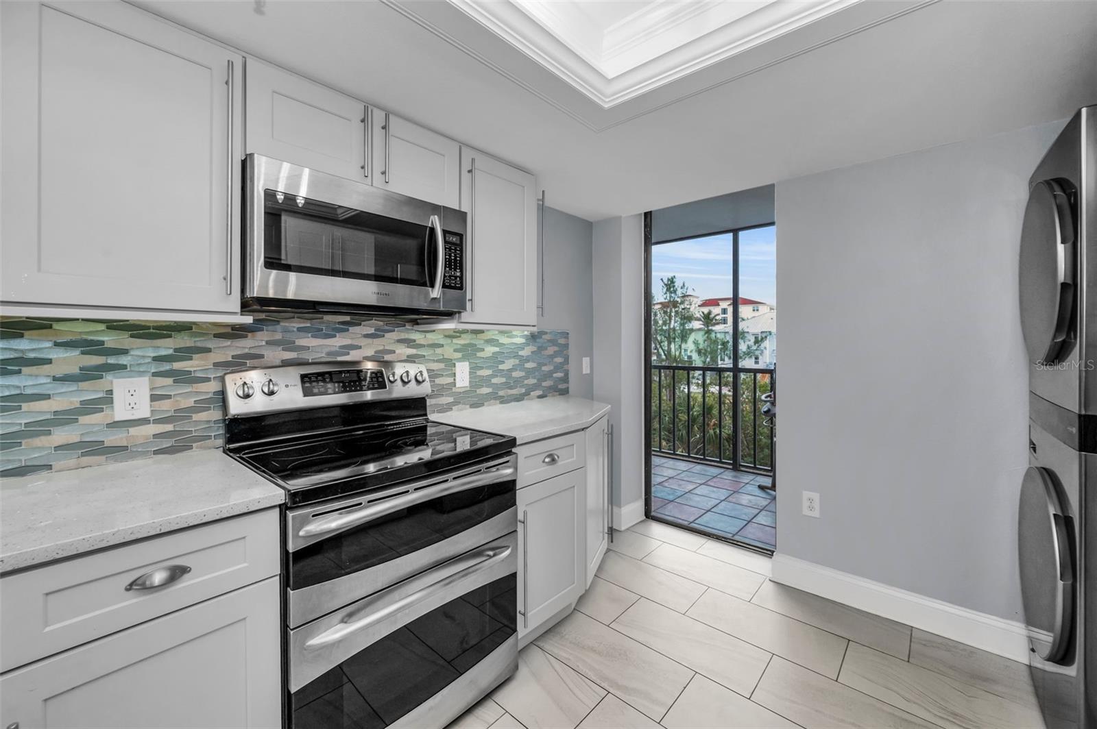 Image 61 of 96 For 19111 Vista Bay Drive 304