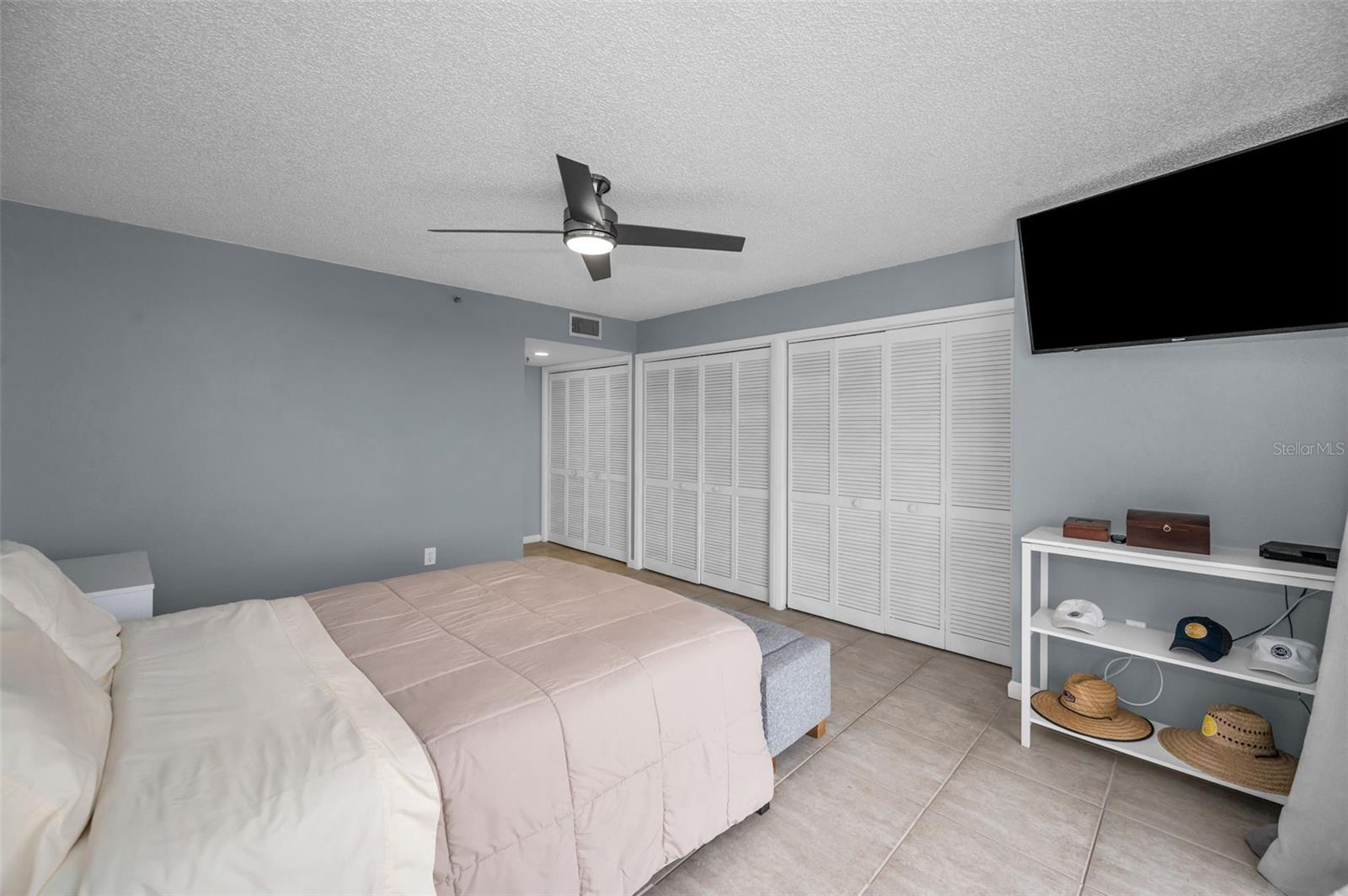 Image 64 of 96 For 19111 Vista Bay Drive 304