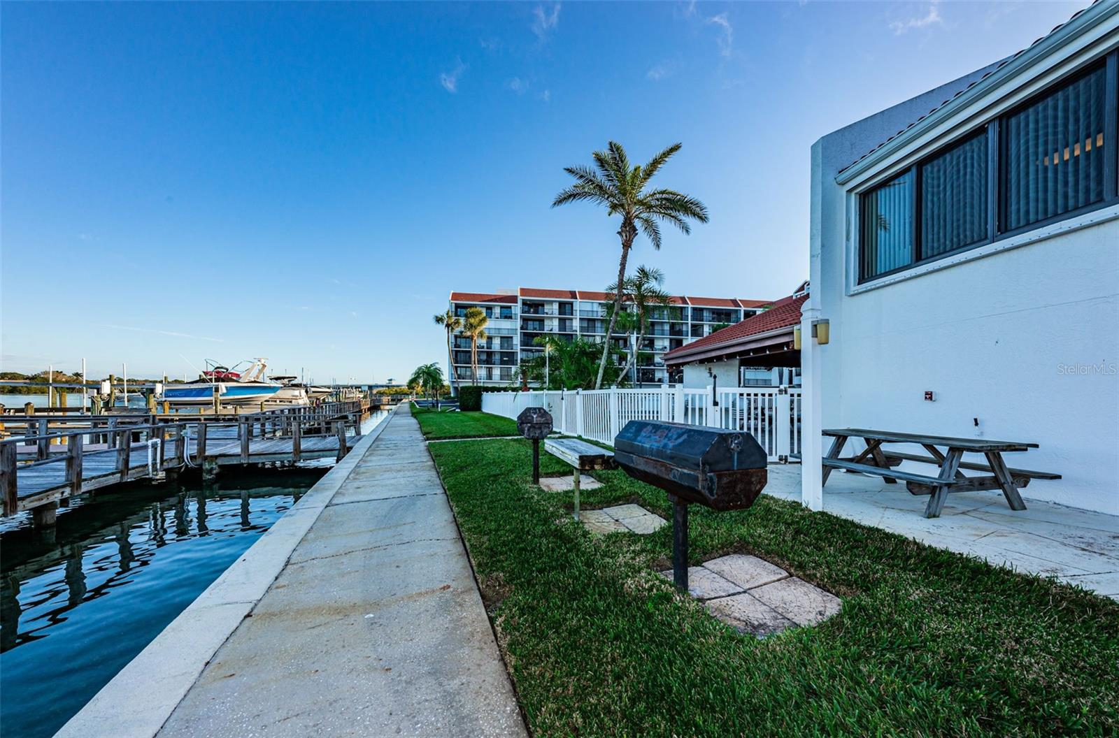 Image 78 of 96 For 19111 Vista Bay Drive 304