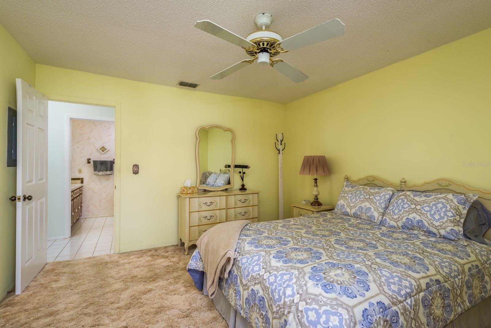 Image 20 of 25 For 9910 Eagles Point Circle 3