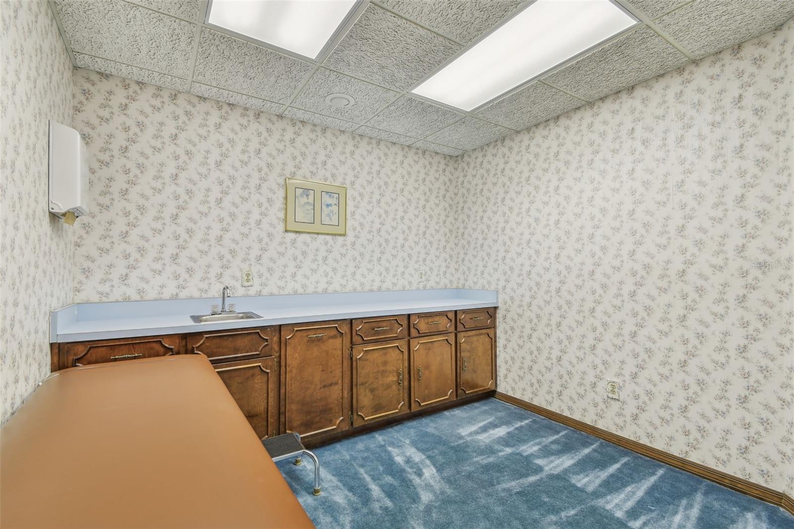 Image 16 of 20 For 500 Vonderburg Drive 304