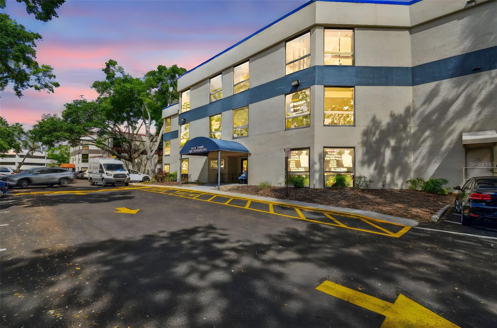 Image 3 of 20 For 500 Vonderburg Drive 304