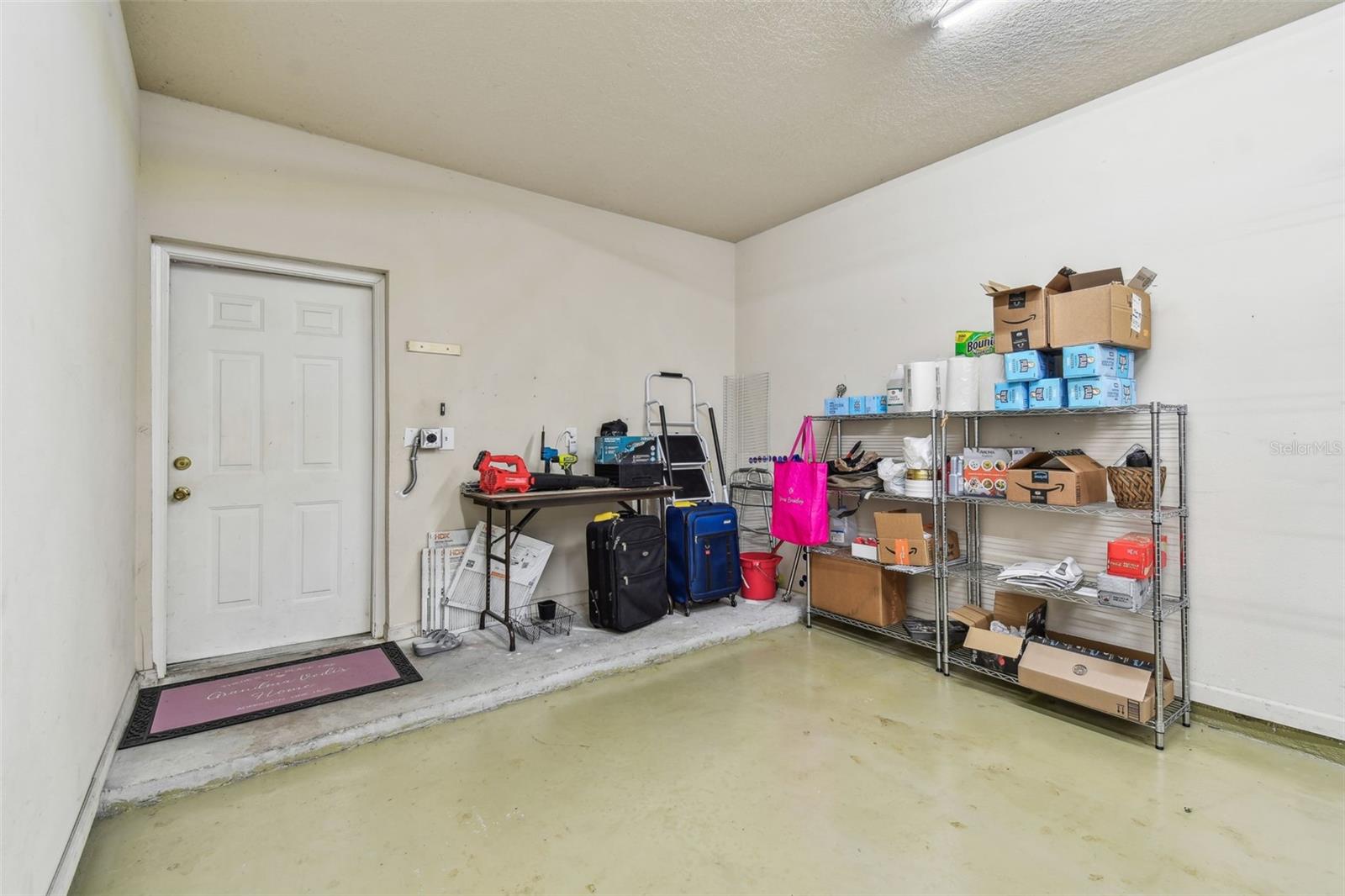Image 8 of 24 For 10442 Villa View Circle