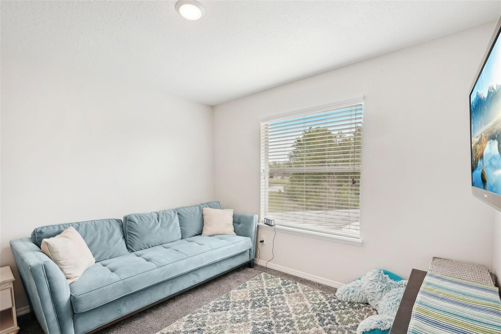 Image 23 of 49 For 12402 Fairlawn Drive
