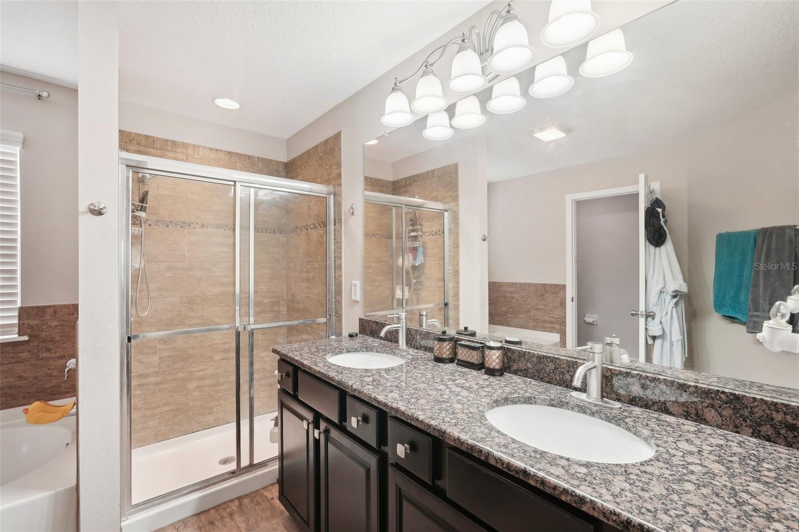 Image 27 of 49 For 12402 Fairlawn Drive