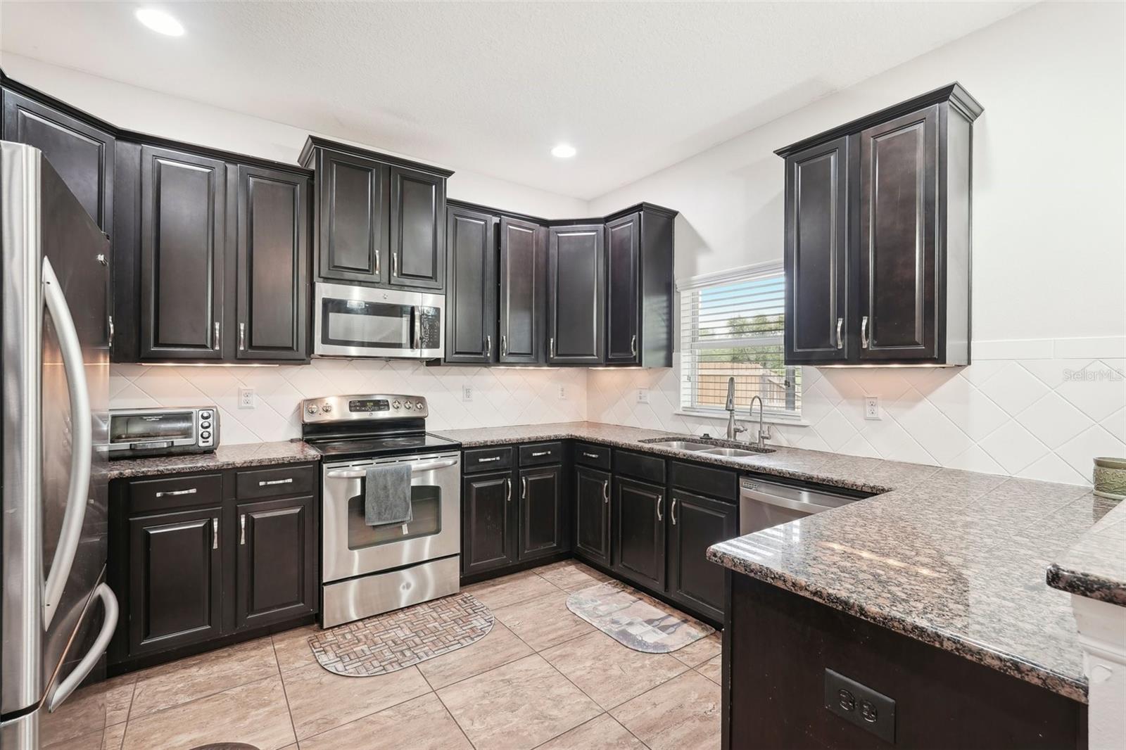 Image 3 of 49 For 12402 Fairlawn Drive