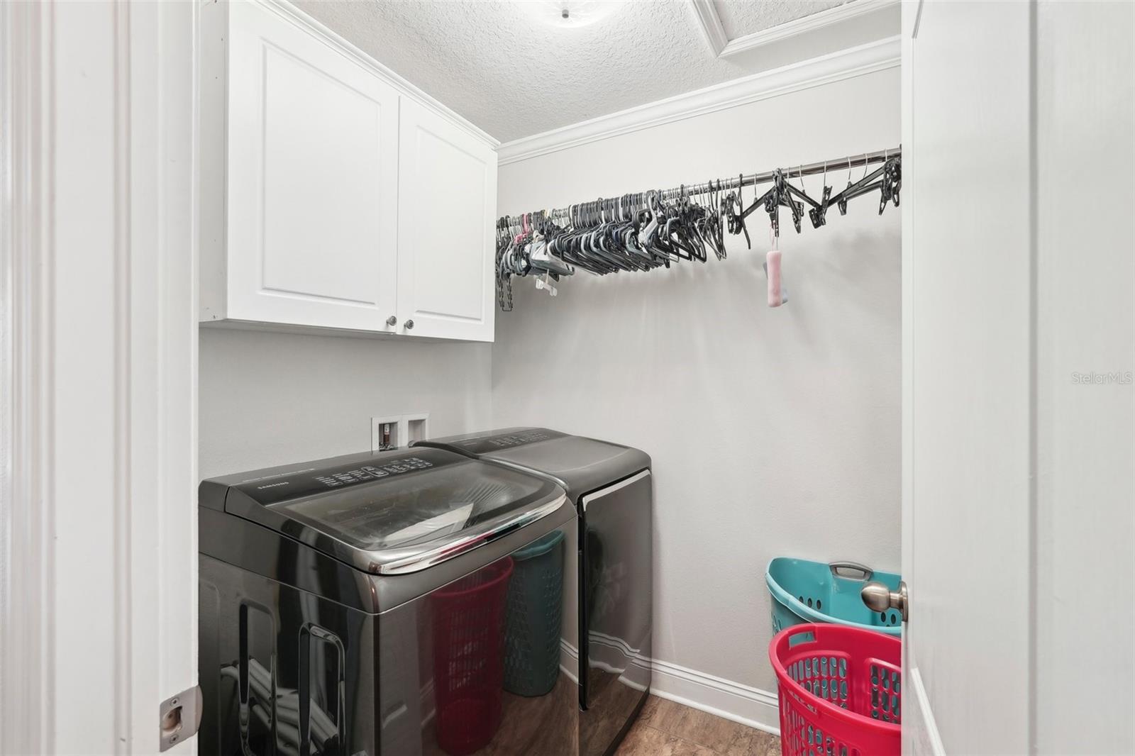 Image 39 of 49 For 12402 Fairlawn Drive