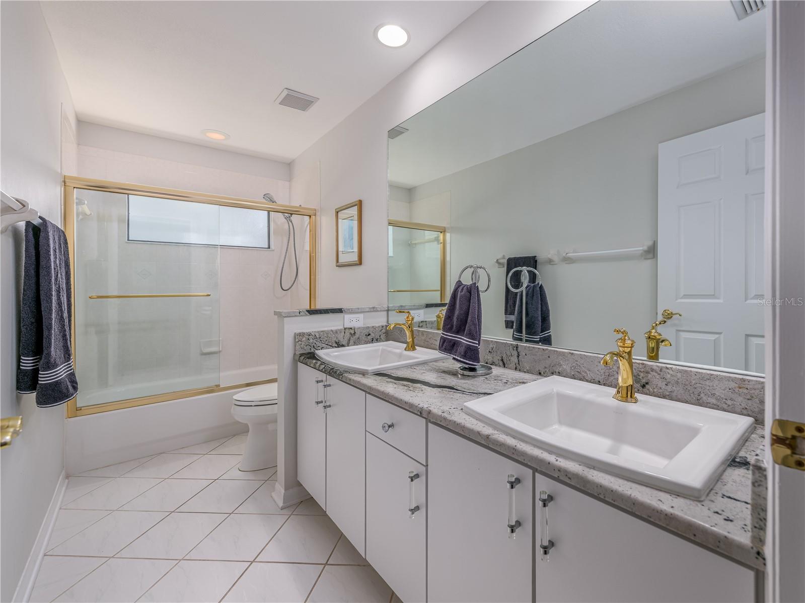 Image 27 of 42 For 5308 Twin Creeks Drive