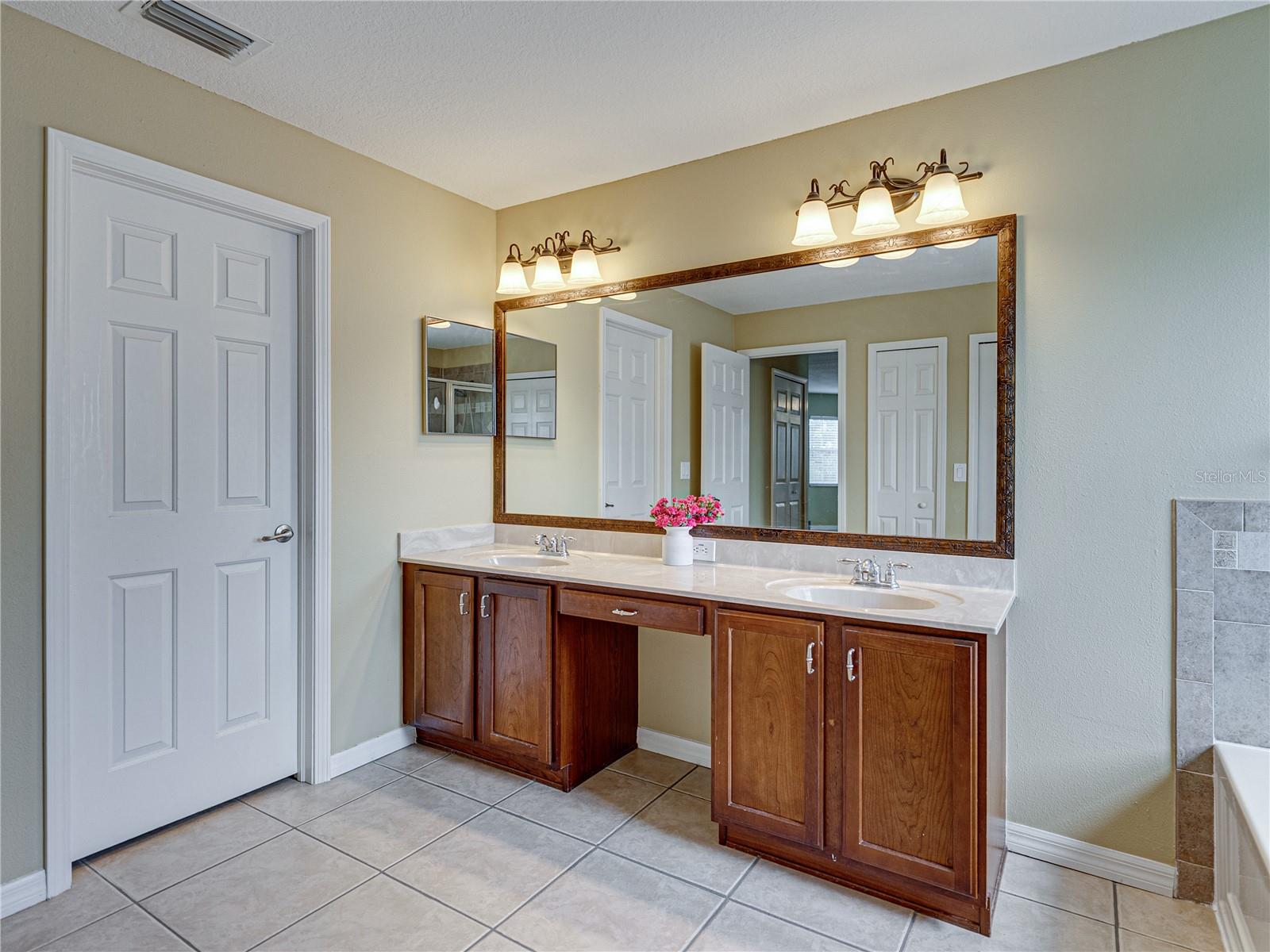 Image 41 of 69 For 11308 Callaway Pond Drive