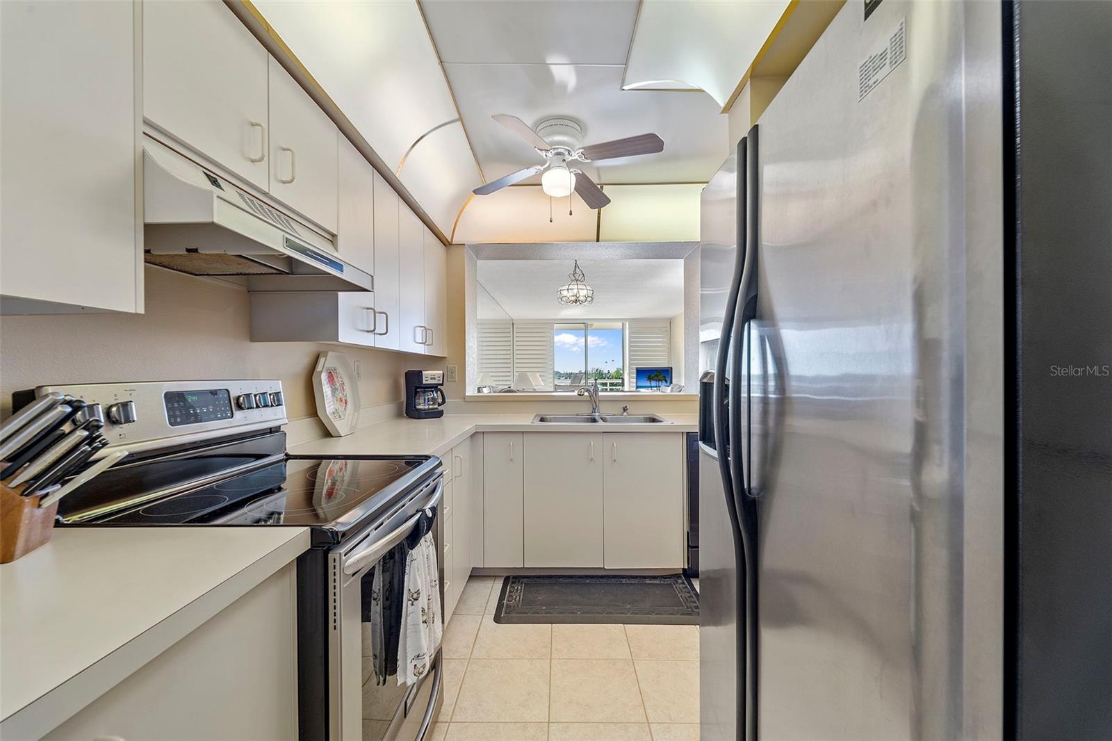 Image 12 of 28 For 6021 Bahia Del Mar Circle 534