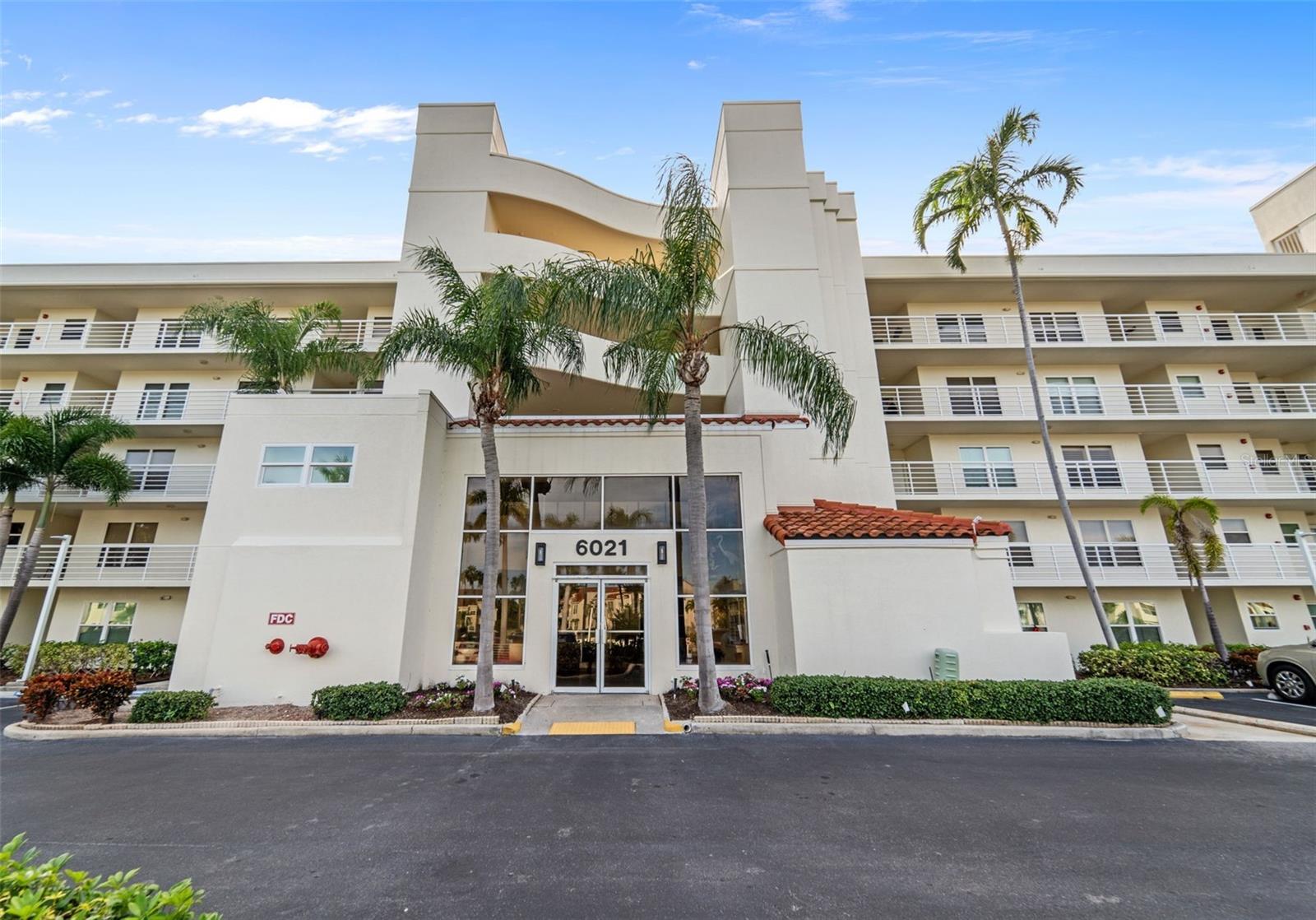 Image 3 of 28 For 6021 Bahia Del Mar Circle 534
