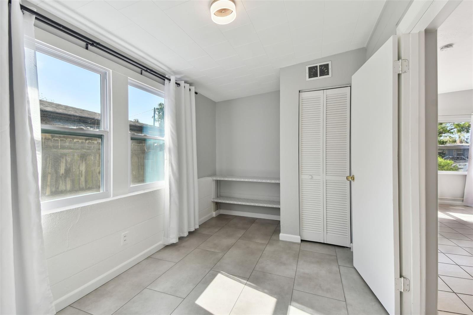 Image 14 of 21 For 1821 20th Avenue N