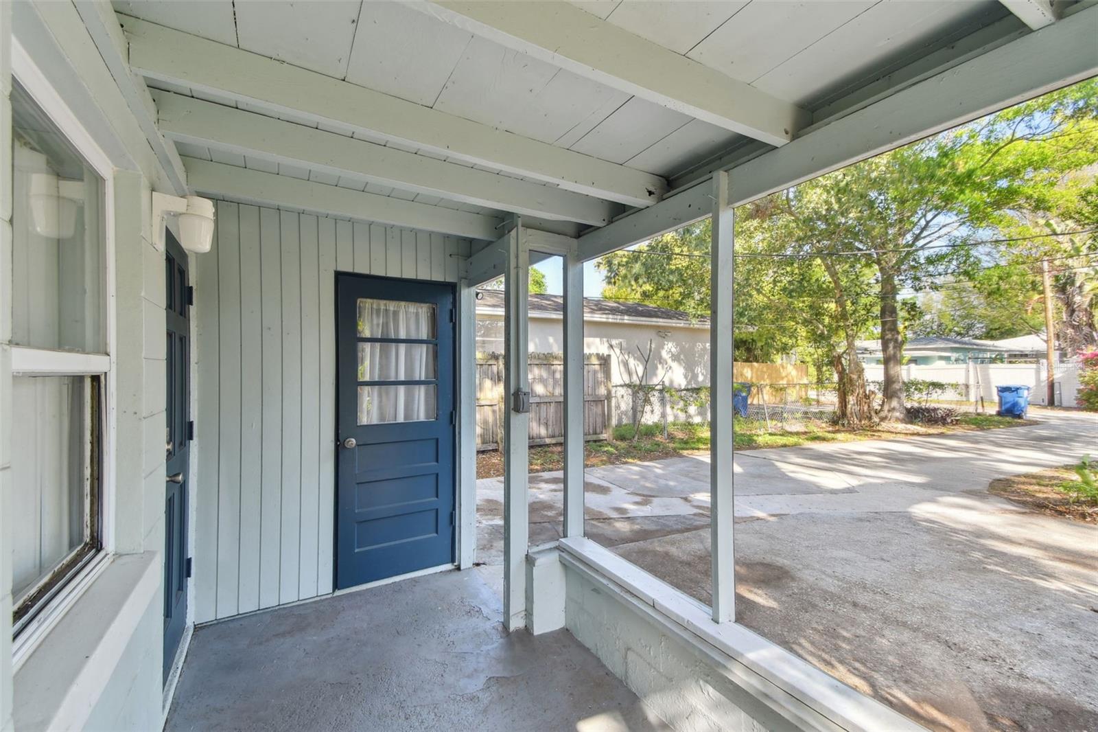 Image 16 of 21 For 1821 20th Avenue N